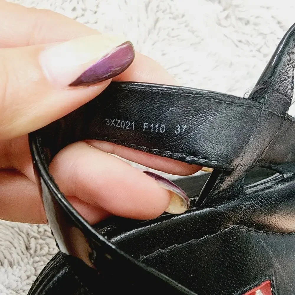 PRADA CHUNKY BLACK PLATFORM HEEL SANDAL SIZE 37 (6.5)